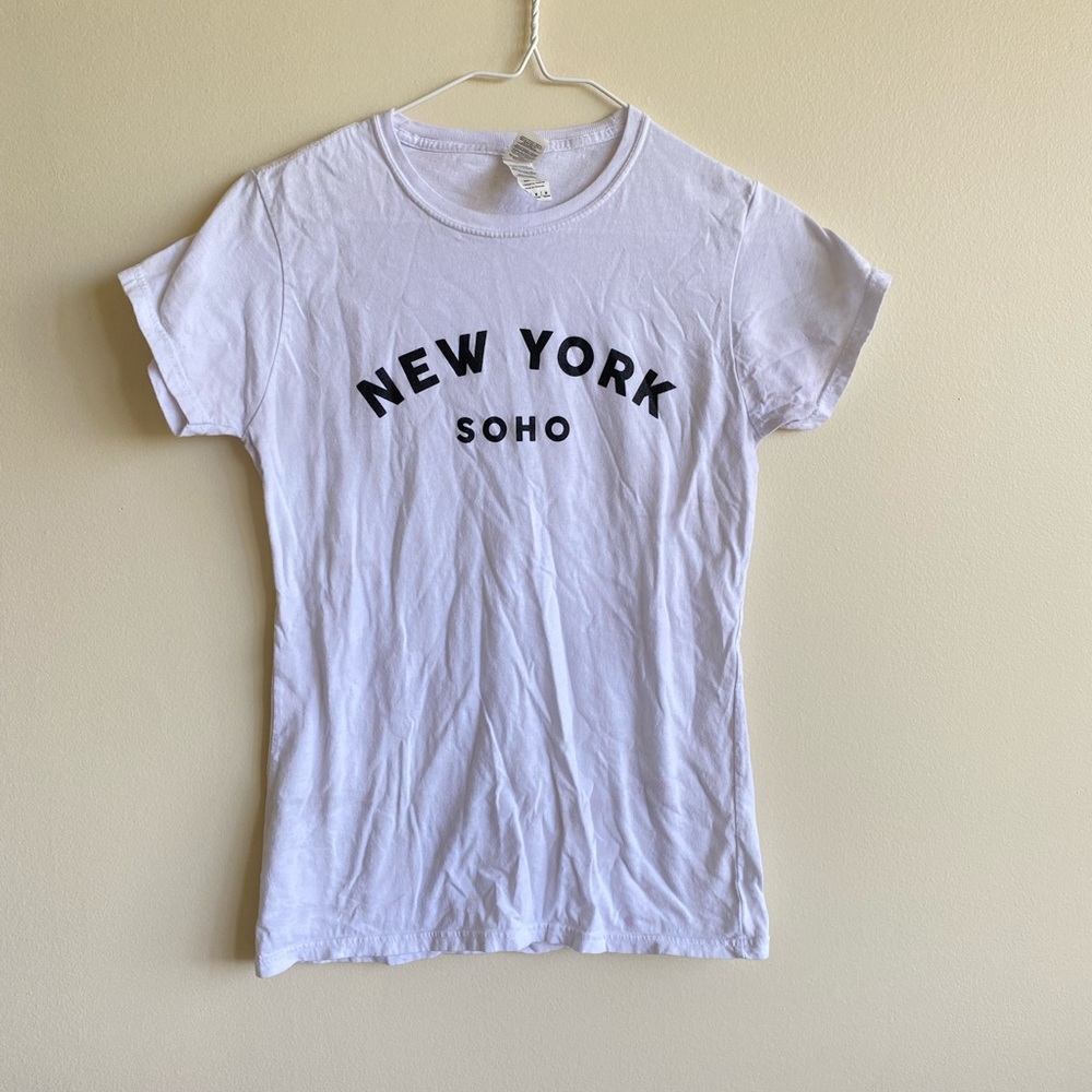 White New York soho t shirt
